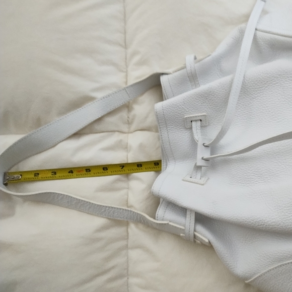 Italian Genuine Leather Nordstrom shoulder bag. White. - Picture 12 of 13